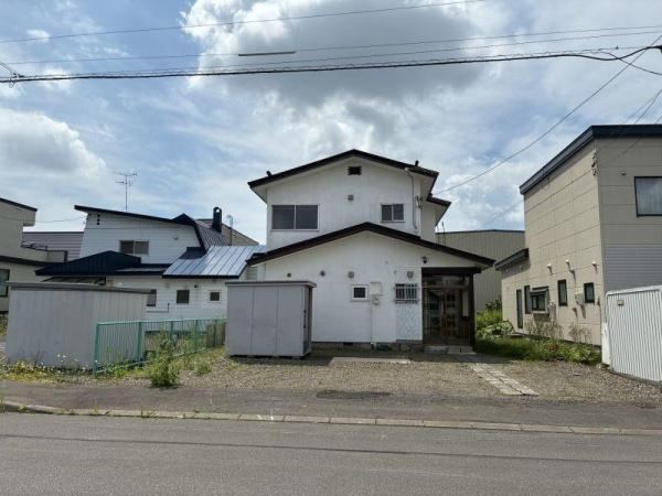 274 m² land in Asahikawa, Hokkaido - Photo 1