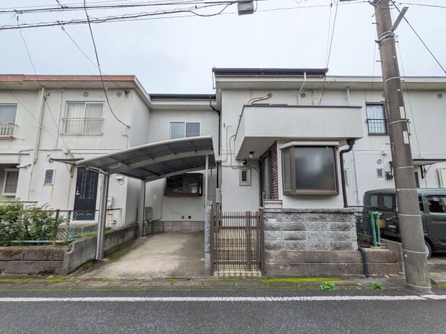 5LDK house in Yachiyo, Chiba - Photo 1
