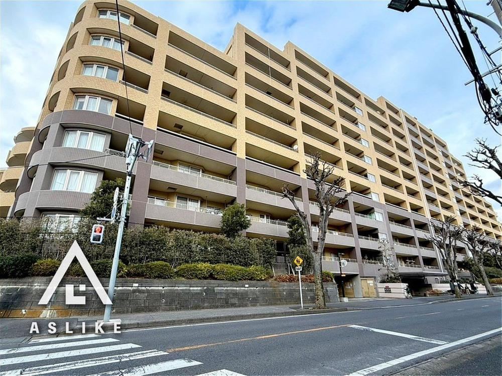 3LDK apartment in Matsudo, Chiba - Photo 1