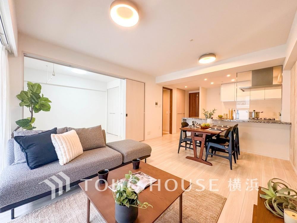 3LDK apartment in Isogo Ward, Yokohama, Kanagawa - Photo 1