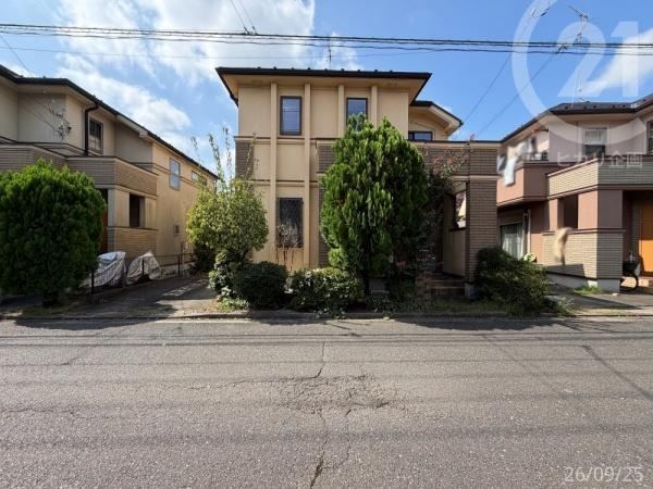 4LDK house in Tachikawa, Tokyo - Photo 1
