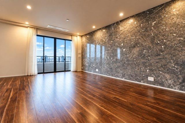 2LDK apartment in Chuo Ward, Osaka - Photo 1