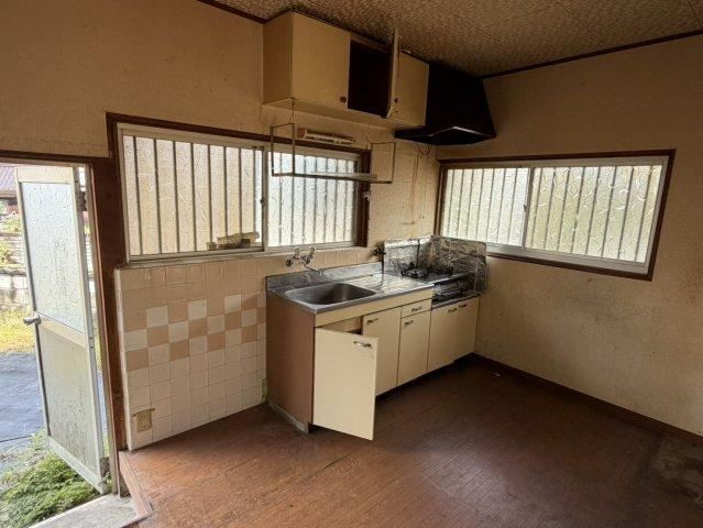 4DK house in Saijo, Ehime - photo 5