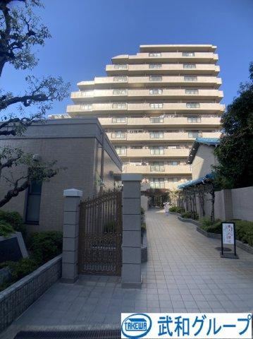 3LDK apartment in Moriguchi, Osaka - Photo 1
