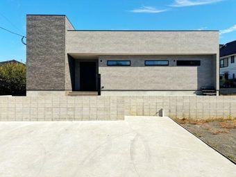 5LDK+S house in Iizuka