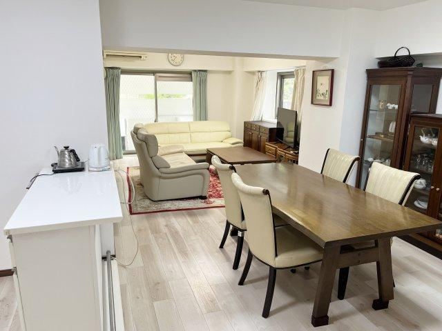 4LDK apartment in Ashiya, Hyogo - Photo 1