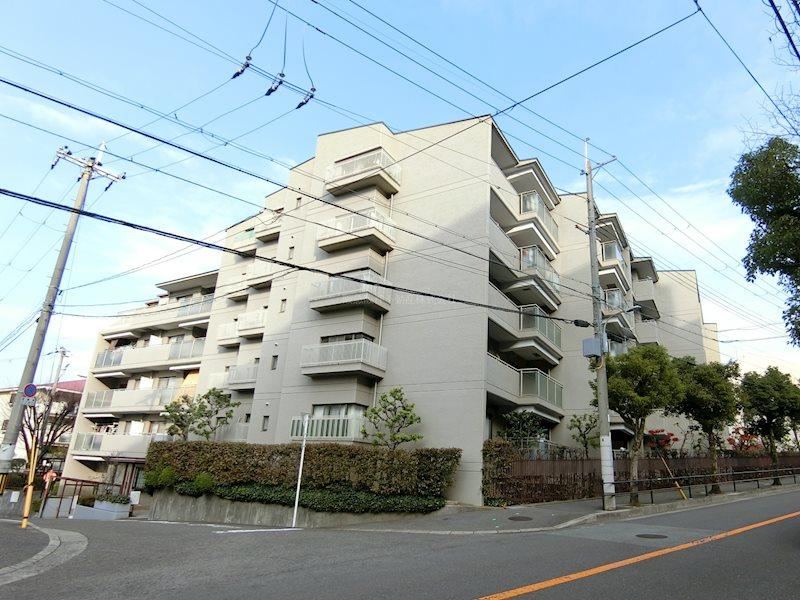 3LDK+S apartment in Mino, Osaka - Photo 1
