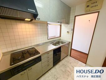 3LDK apartment in Takaishi
