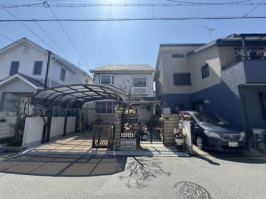 6LDK house in Higashiosaka, Osaka - Photo 1