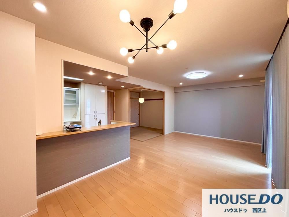 3LDK apartment in Sakai Ward, Sakai, Osaka - Photo 1