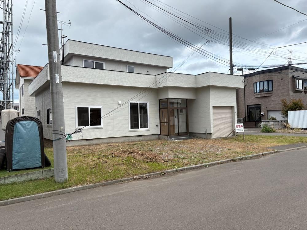 4LDK house in Ishikari, Hokkaido - Photo 1