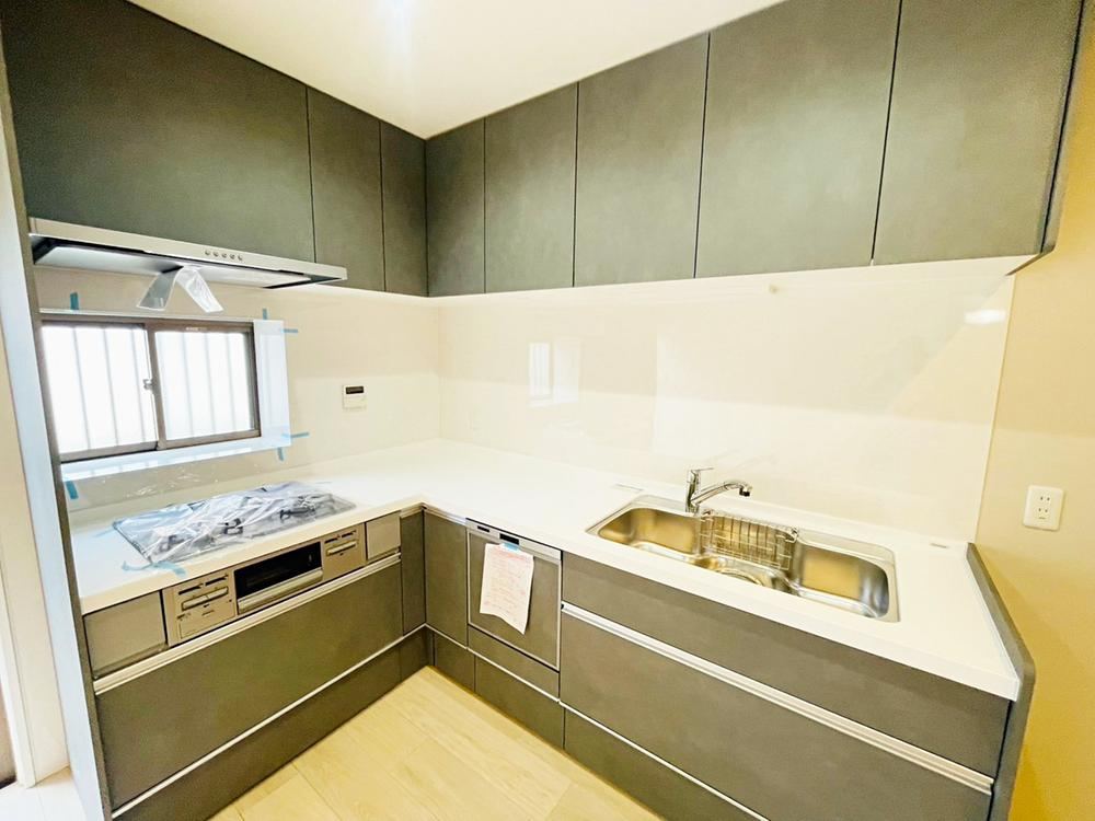 4LDK house in Fushimi Ward, Kyoto - Photo 1