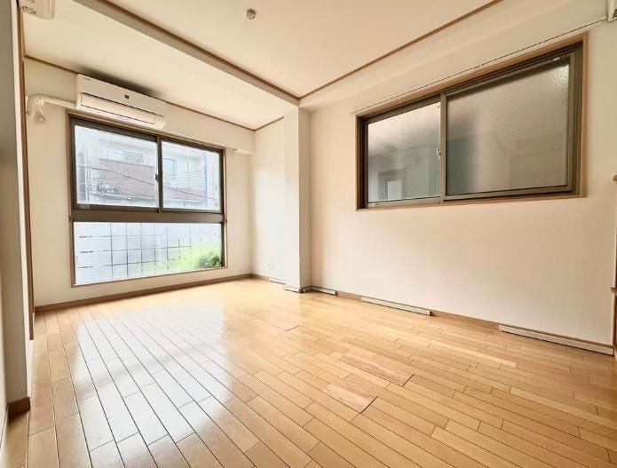 4LDK house in Hyogo Ward, Kobe, Hyogo - Photo 1