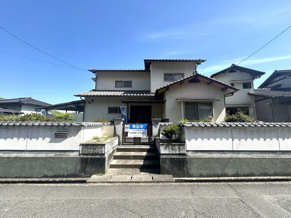 6LDK house in Asakuchi, Okayama - Photo 1