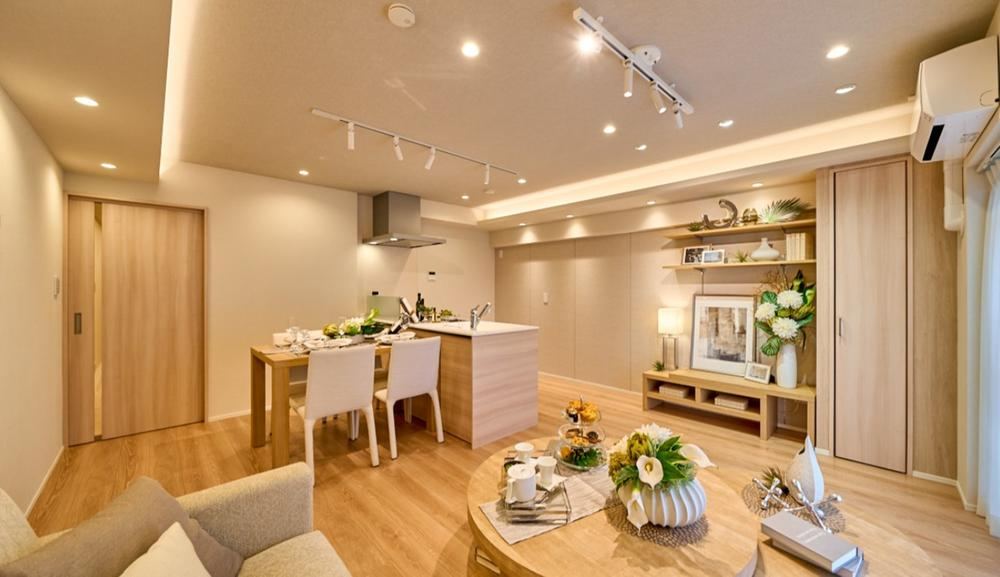 3LDK apartment in Koto Ward, Tokyo - Photo 1