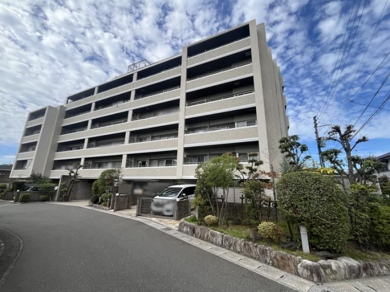 3LDK apartment in Onojo, Fukuoka - Photo 1