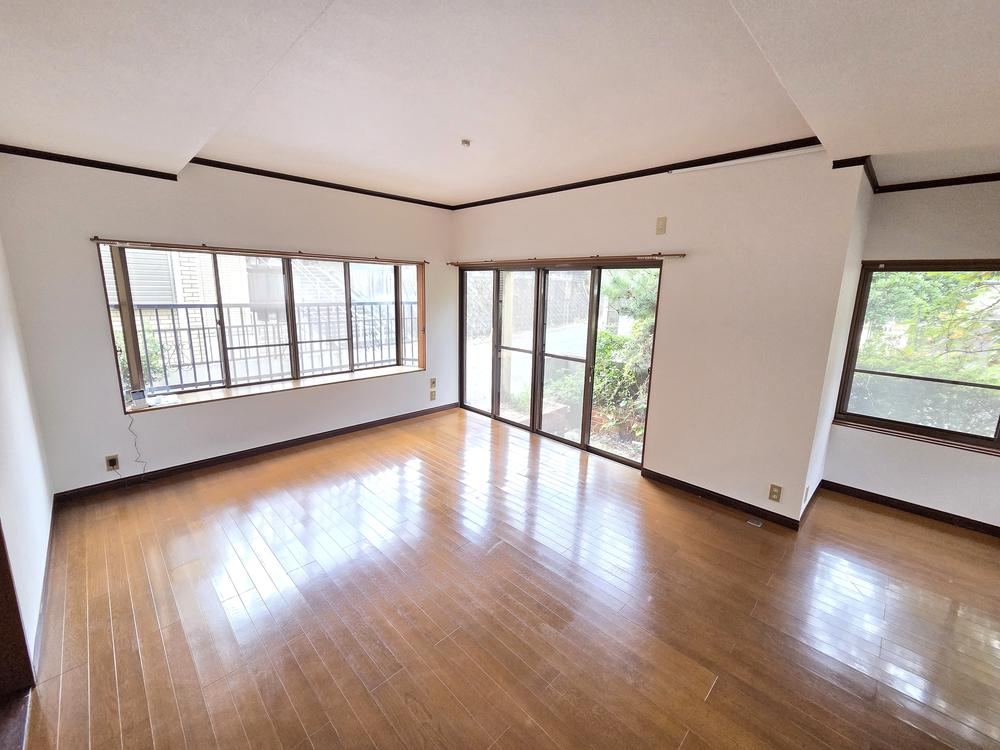 4LDK house in Moji Ward, Kitakyushu, Fukuoka - Photo 1