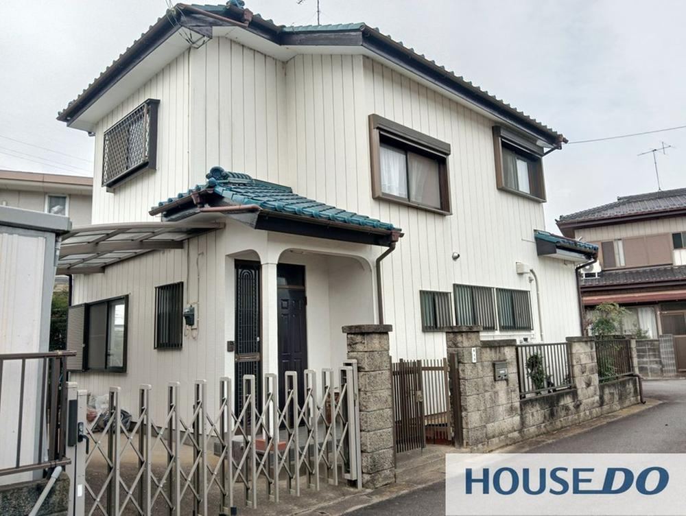 4LDK house in Ryugasaki, Ibaraki - Photo 1