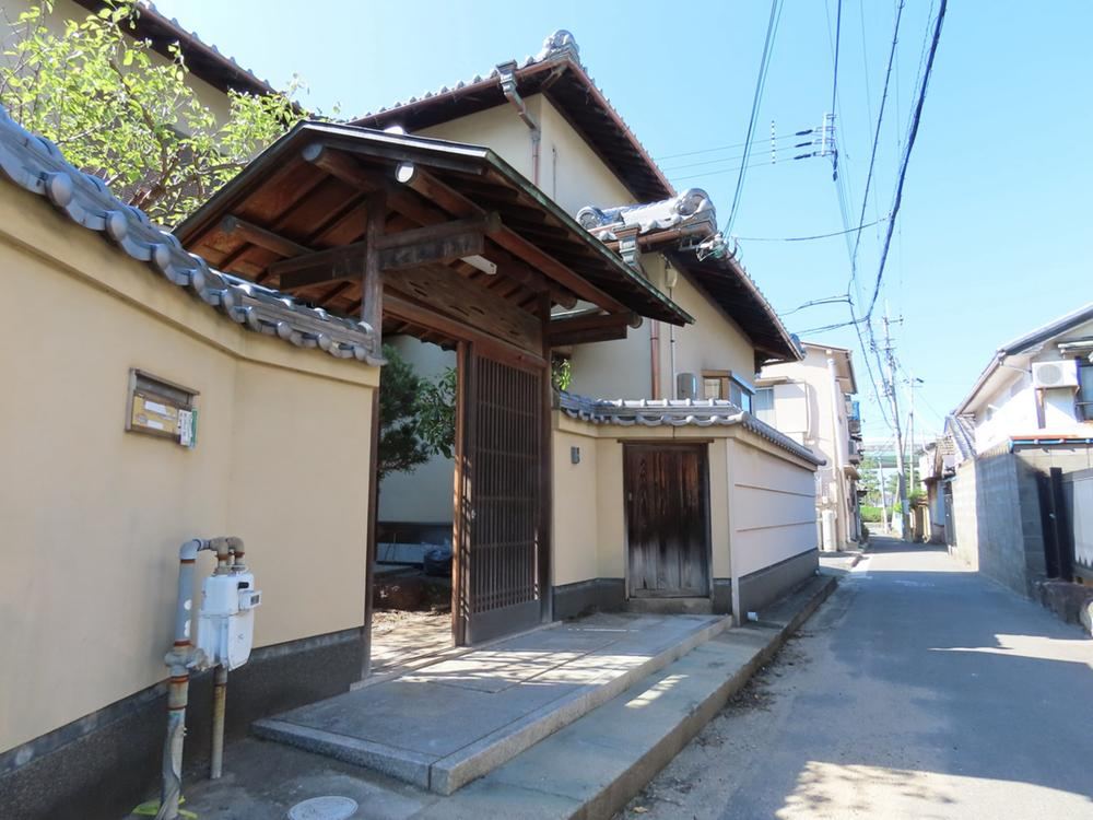 5DK house in Izumisano, Osaka - Photo 1