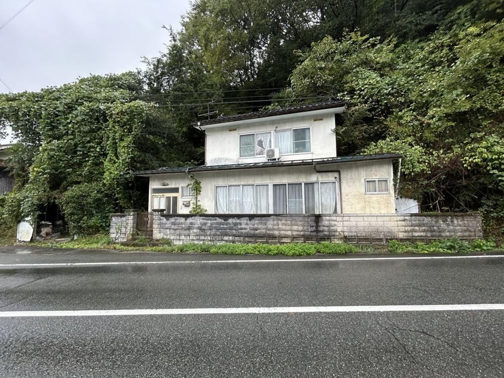 4DK house in Shobara, Hiroshima - Photo 1
