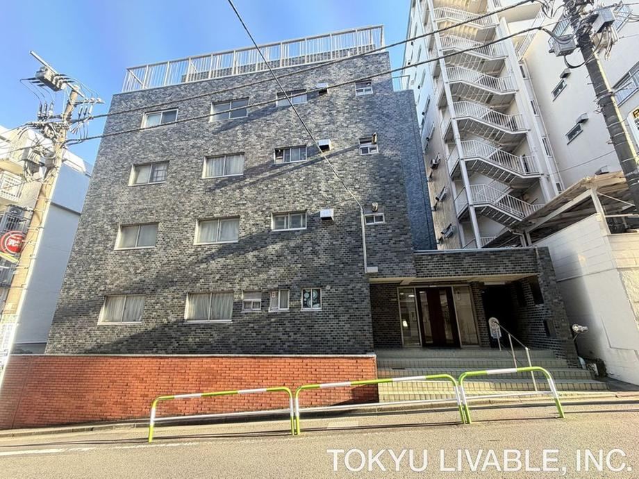 2LDK apartment in Setagaya Ward, Tokyo - Photo 1