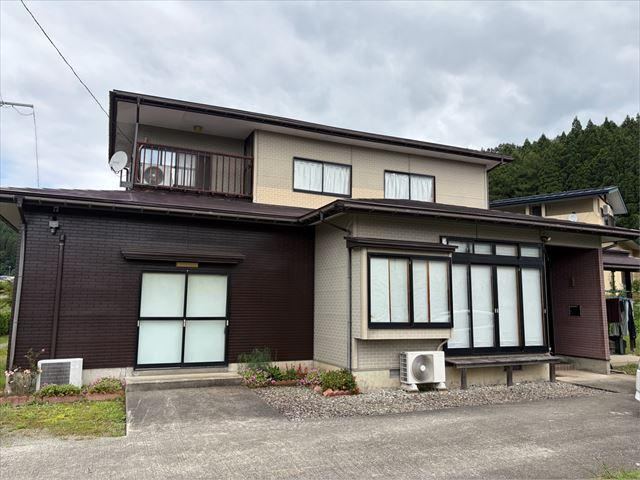 7DK house in Shirataka, Nishiokitama District, Yamagata - Photo 1