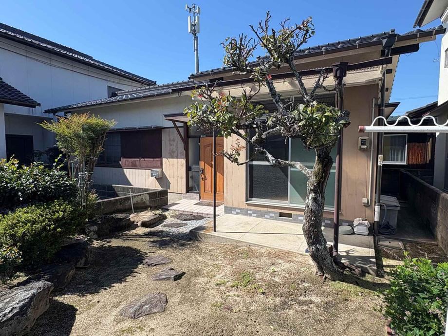 4K house in Iwakuni, Yamaguchi - Photo 1