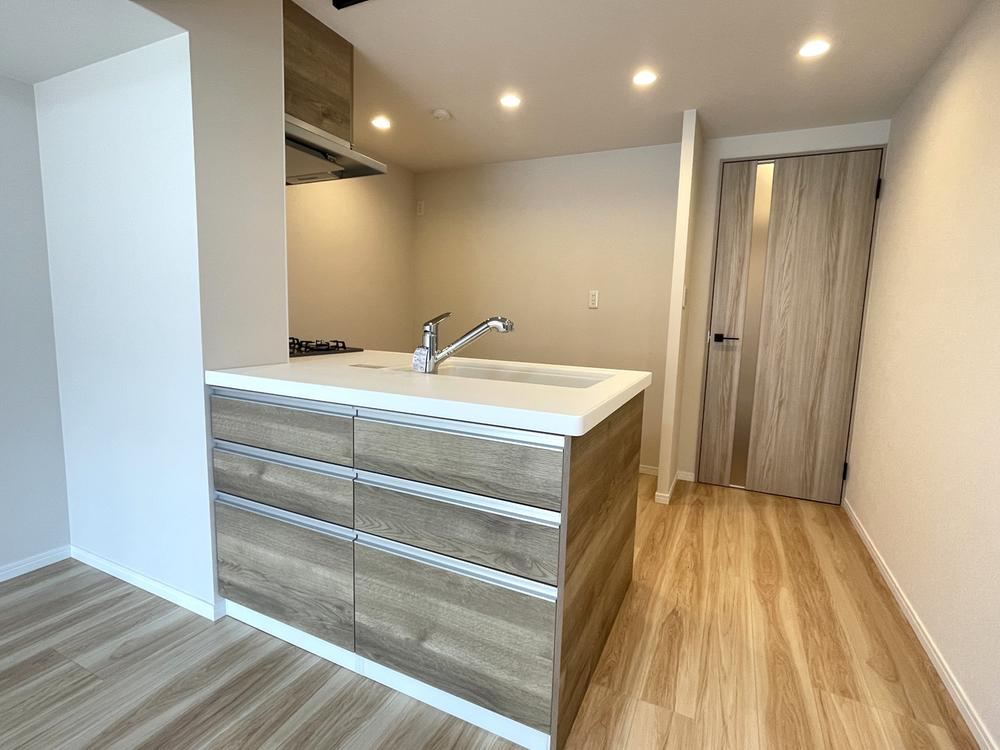 3LDK apartment in Chuo Ward, Osaka - Photo 1