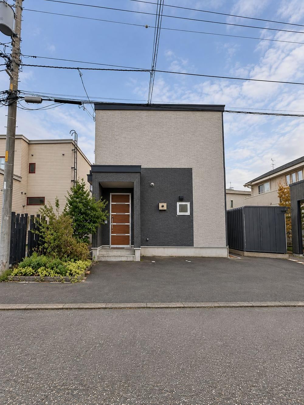 3LDK+S house in Kita Ward, Sapporo, Hokkaido - Photo 1