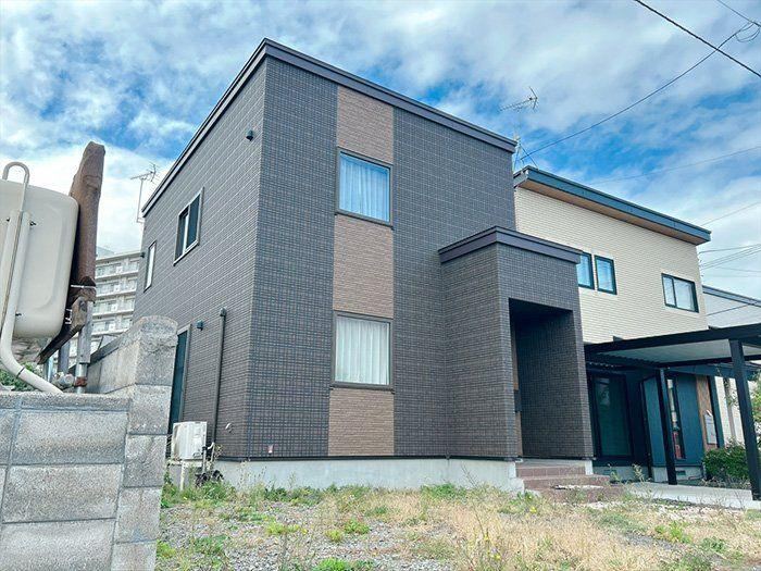 3LDK house in Minami Ward, Sapporo, Hokkaido - Photo 1