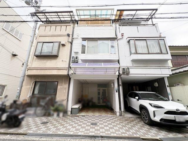 3DK house in Suminoe Ward, Osaka - Photo 1