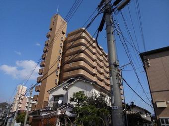 3LDK apartment in Aki District