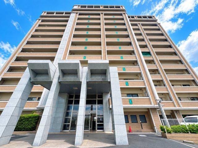 3LDK apartment in Kokuraminami Ward, Kitakyushu, Fukuoka - Photo 1