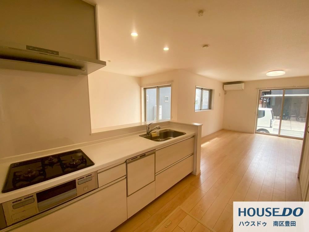 3LDK+S house in Sakai Ward, Sakai, Osaka - Photo 1