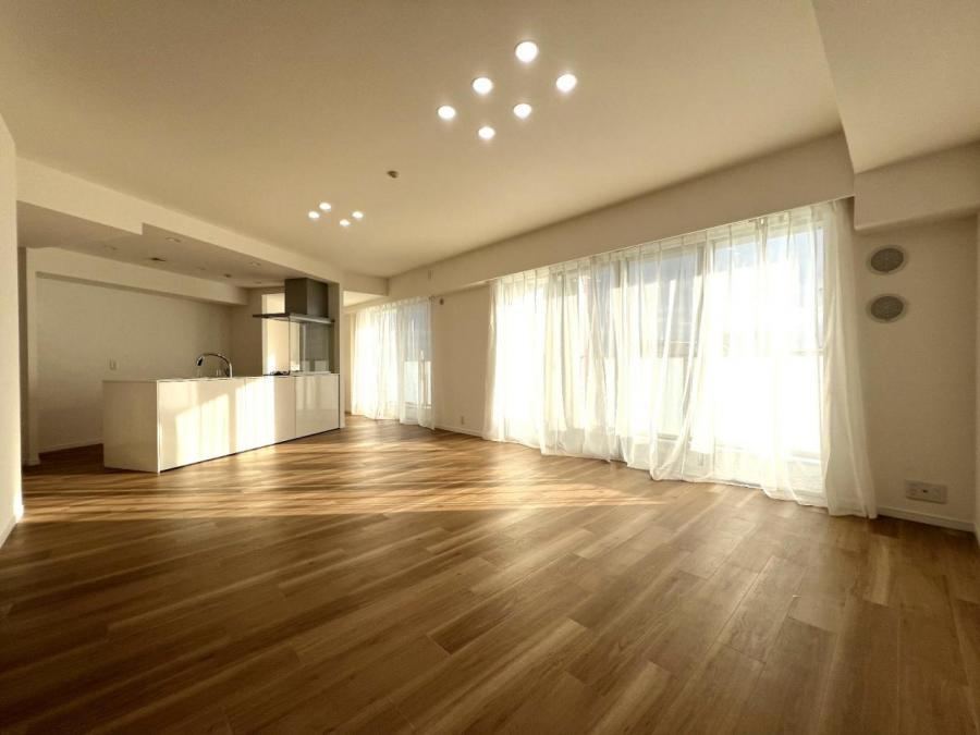 4LDK apartment in Midori Ward, Saitama - Photo 1
