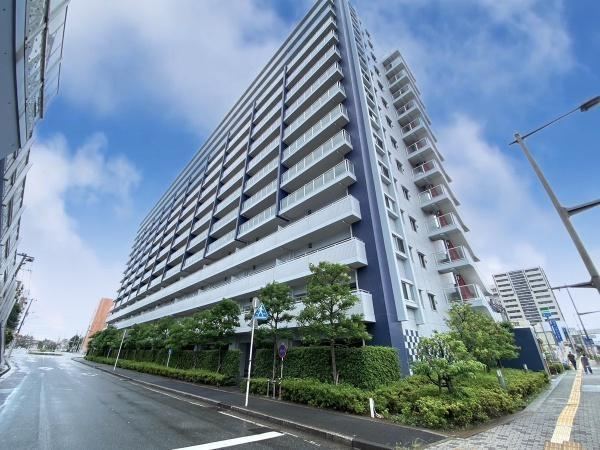 4LDK apartment in Chuo Ward, Chiba - Photo 1