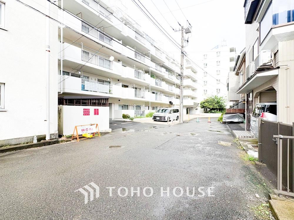 2LDK apartment in Isogo Ward, Yokohama, Kanagawa - Photo 1