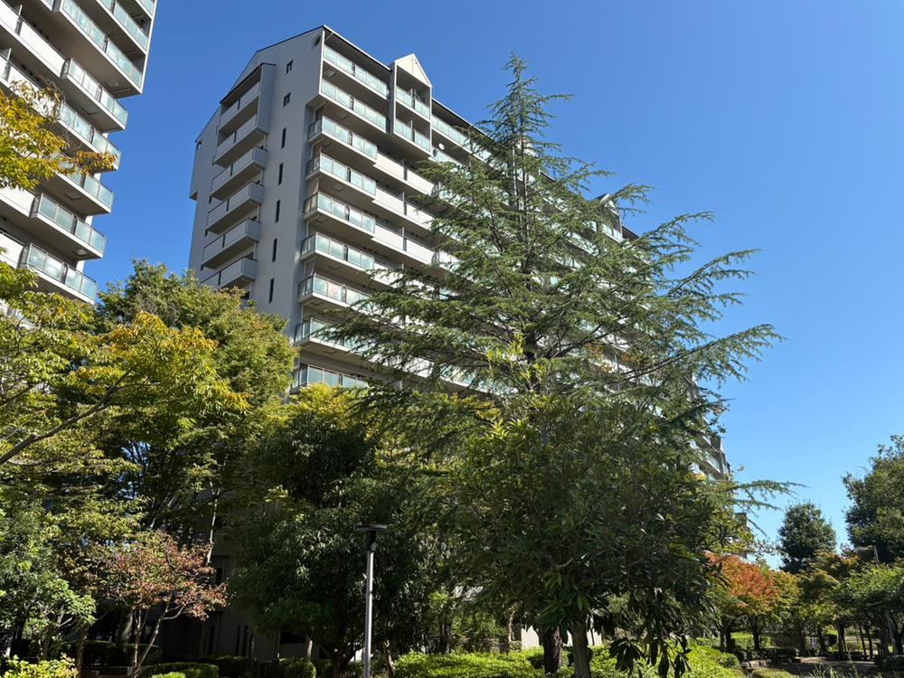 4LDK+S apartment in Sanda, Hyogo - Photo 1