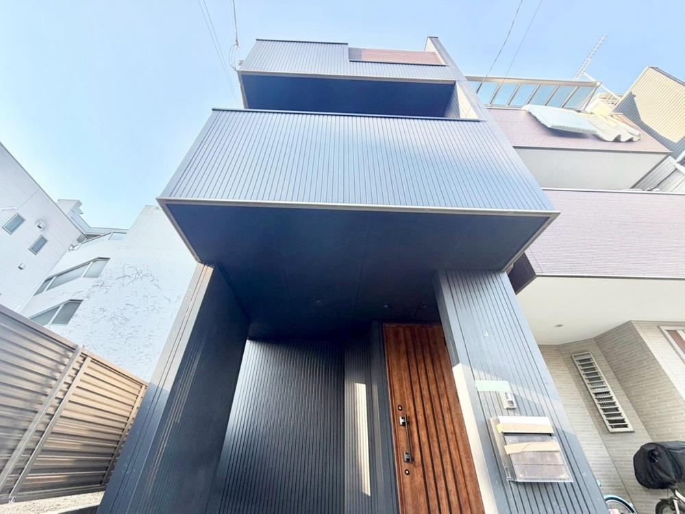 2LDK+S house in Toshima Ward, Tokyo - Photo 1