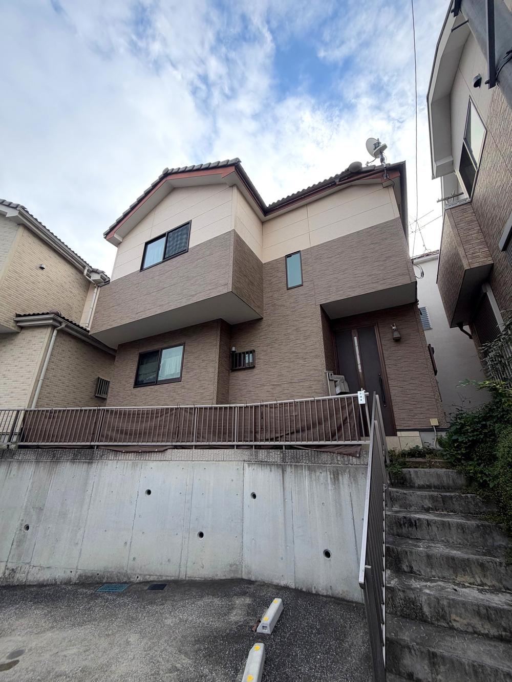 3LDK house in Isogo Ward, Yokohama, Kanagawa - Photo 1