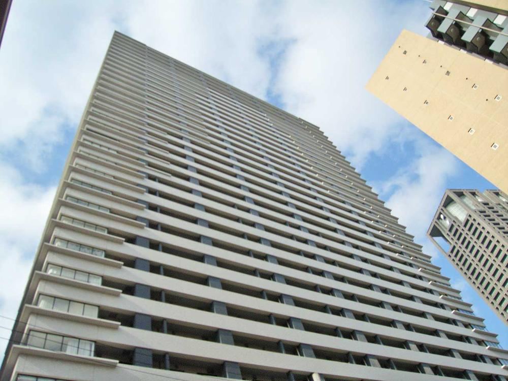 1LDK apartment in Kita Ward, Osaka - Photo 1