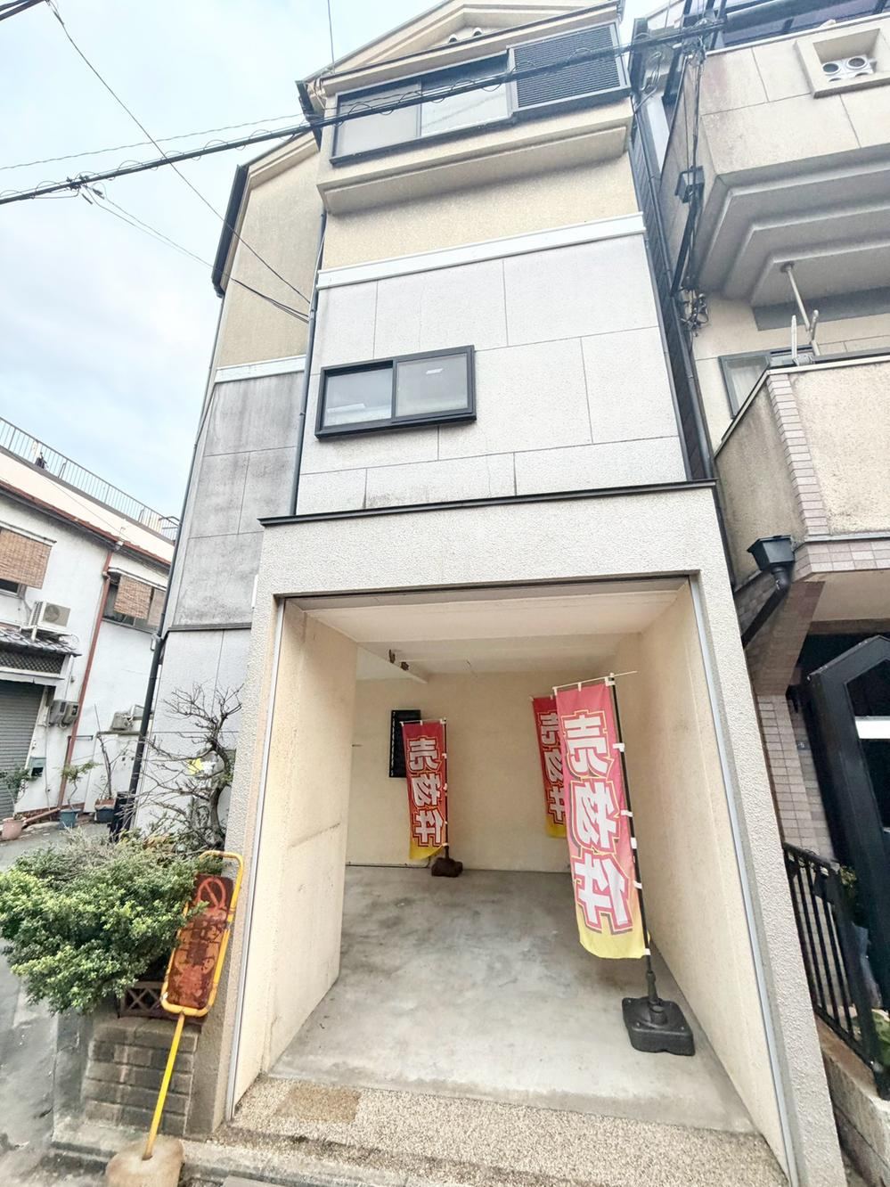 3LDK house in Moriguchi, Osaka - Photo 1