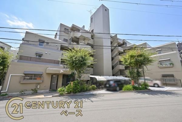 3DK apartment in Sumiyoshi Ward, Osaka - Photo 1