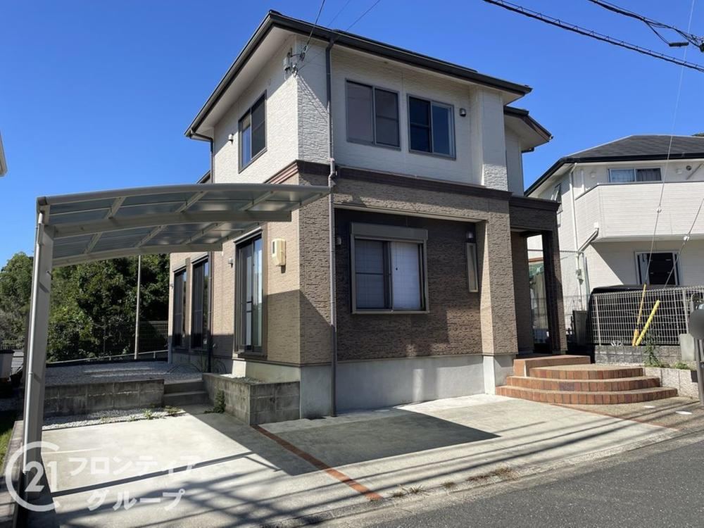 4LDK house in Ikoma, Nara - Photo 1