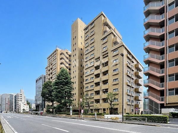 3LDK apartment in Bunkyo Ward, Tokyo - Photo 1