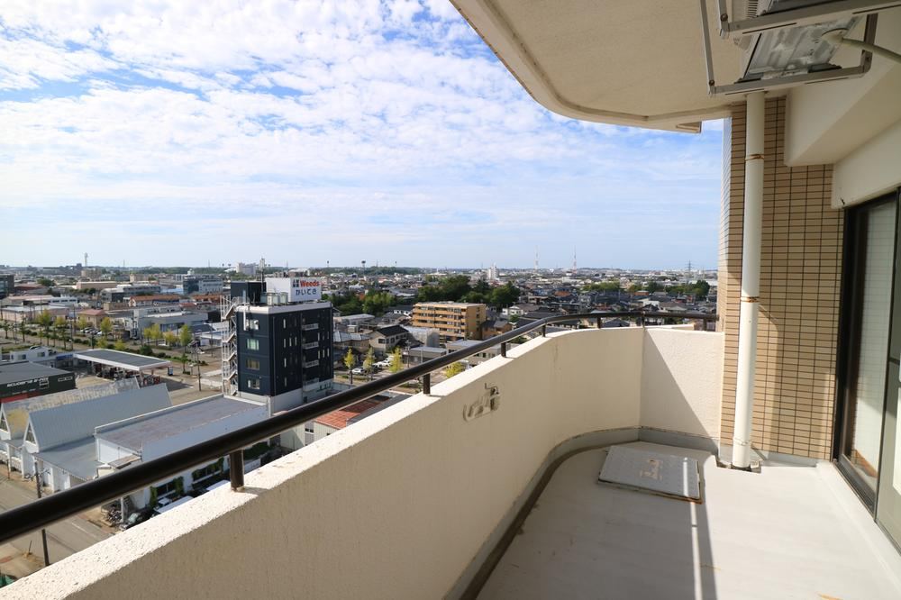 2LDK apartment in Kanazawa, Ishikawa - Photo 1