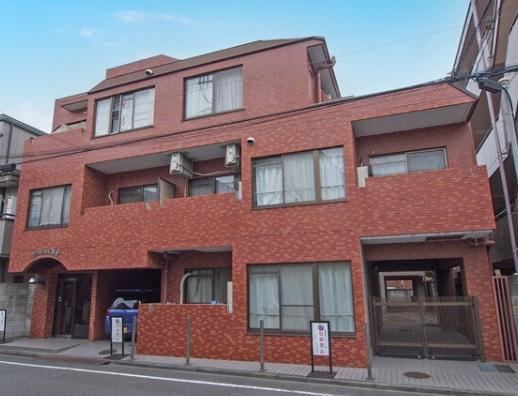 1LDK apartment in Shinjuku Ward, Tokyo - Photo 1