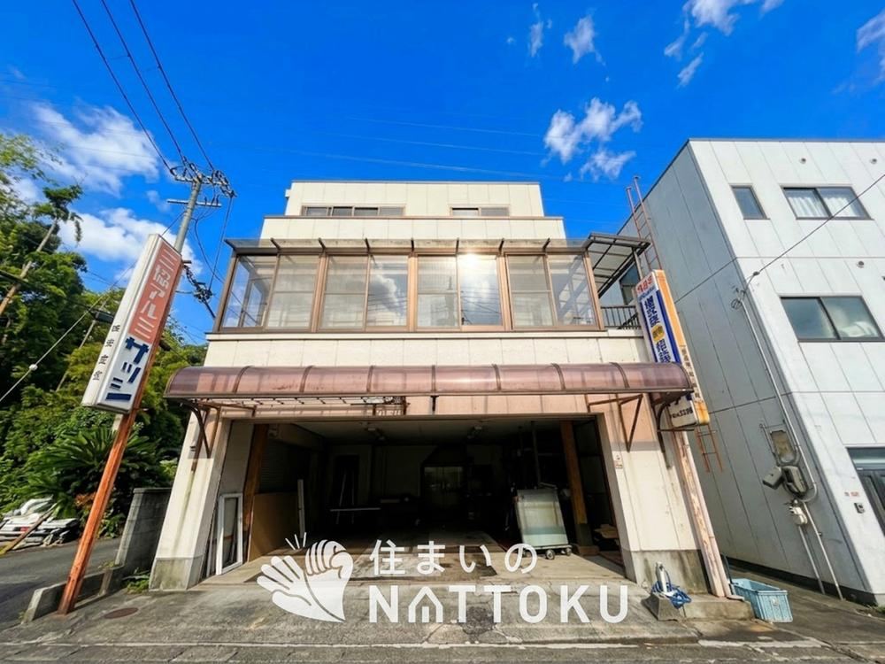 6LDK+S house in Hirakata, Osaka - Photo 1