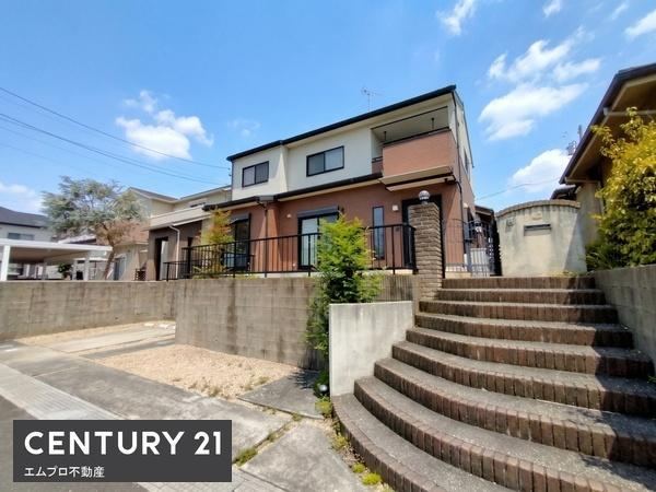 5LDK house in Kuwana, Mie - Photo 1