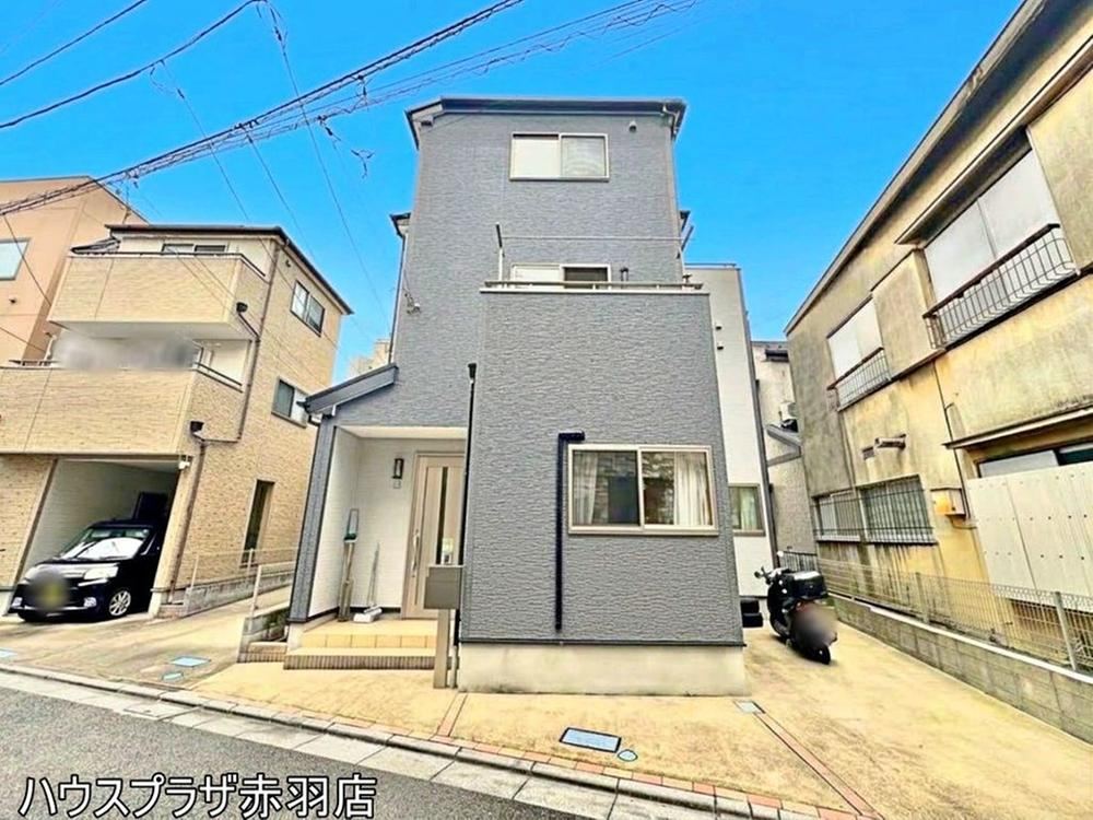 4LDK house in Adachi Ward, Tokyo - Photo 1